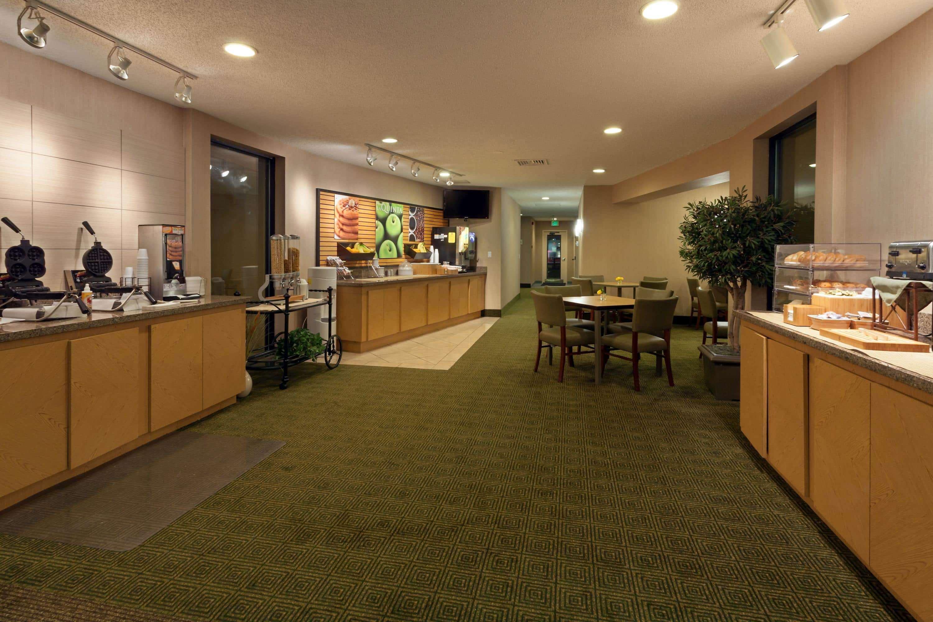 La Quinta By Wyndham Seattle Sea-Tac Airport Hotel SeaTac Eksteriør billede